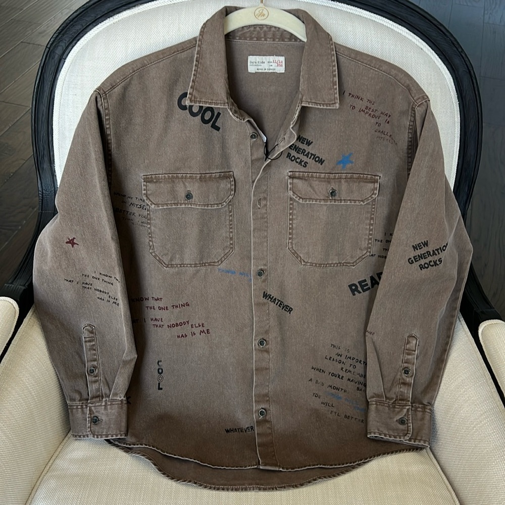 Zara button down trend shirt